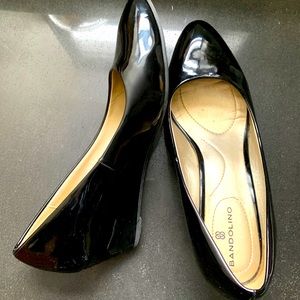 Bandolino Black Heels